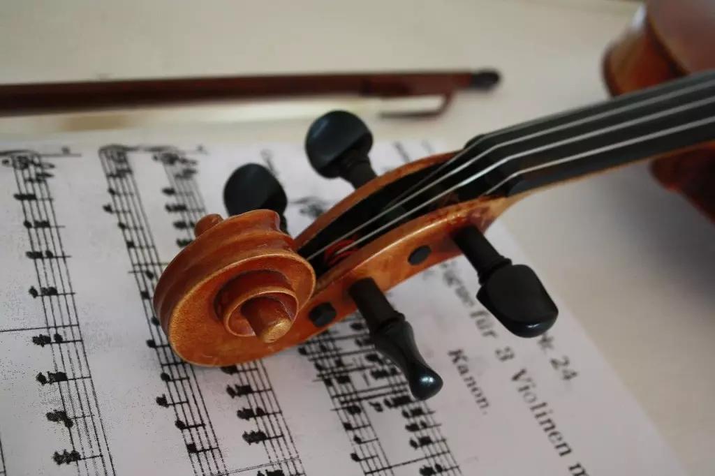 Imparare a Suonare il Violino in una Scuola di Musica